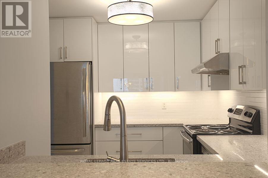 












1204 - 100 UPPER MADISON AVENUE

,
Toronto,




Ontario
M2N6M4


