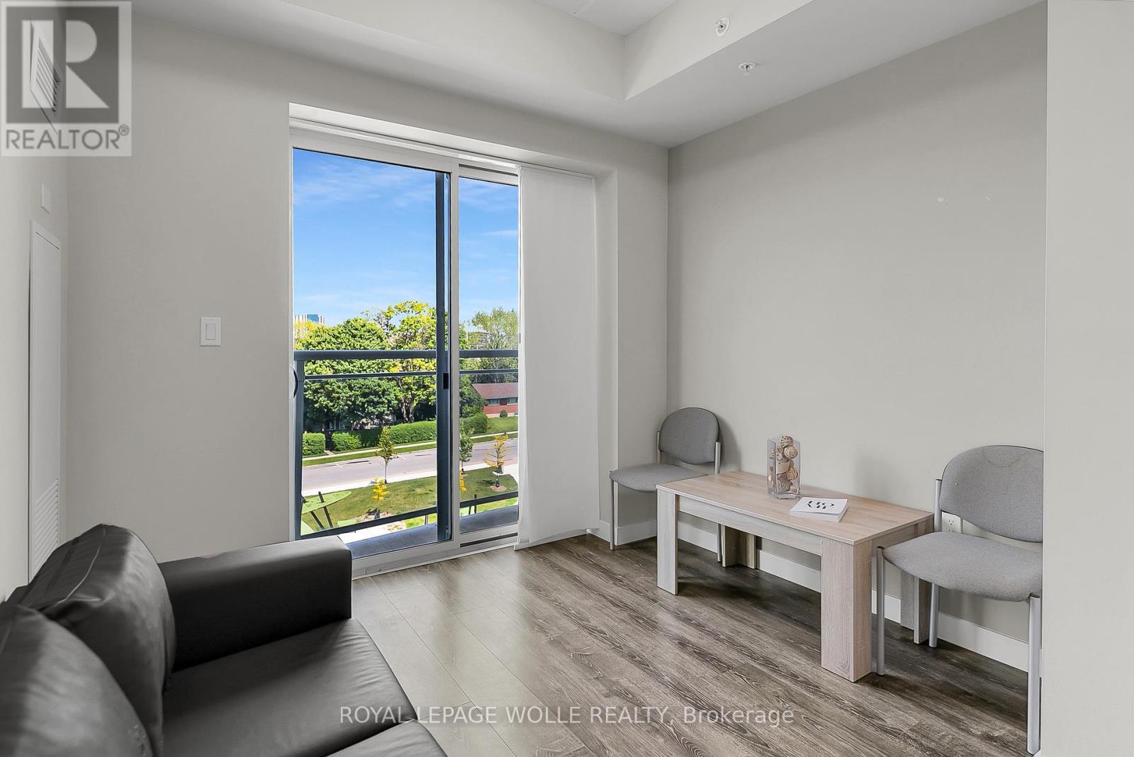












404 - 280 LESTER STREET

,
Waterloo,




Ontario
N2L0G2

