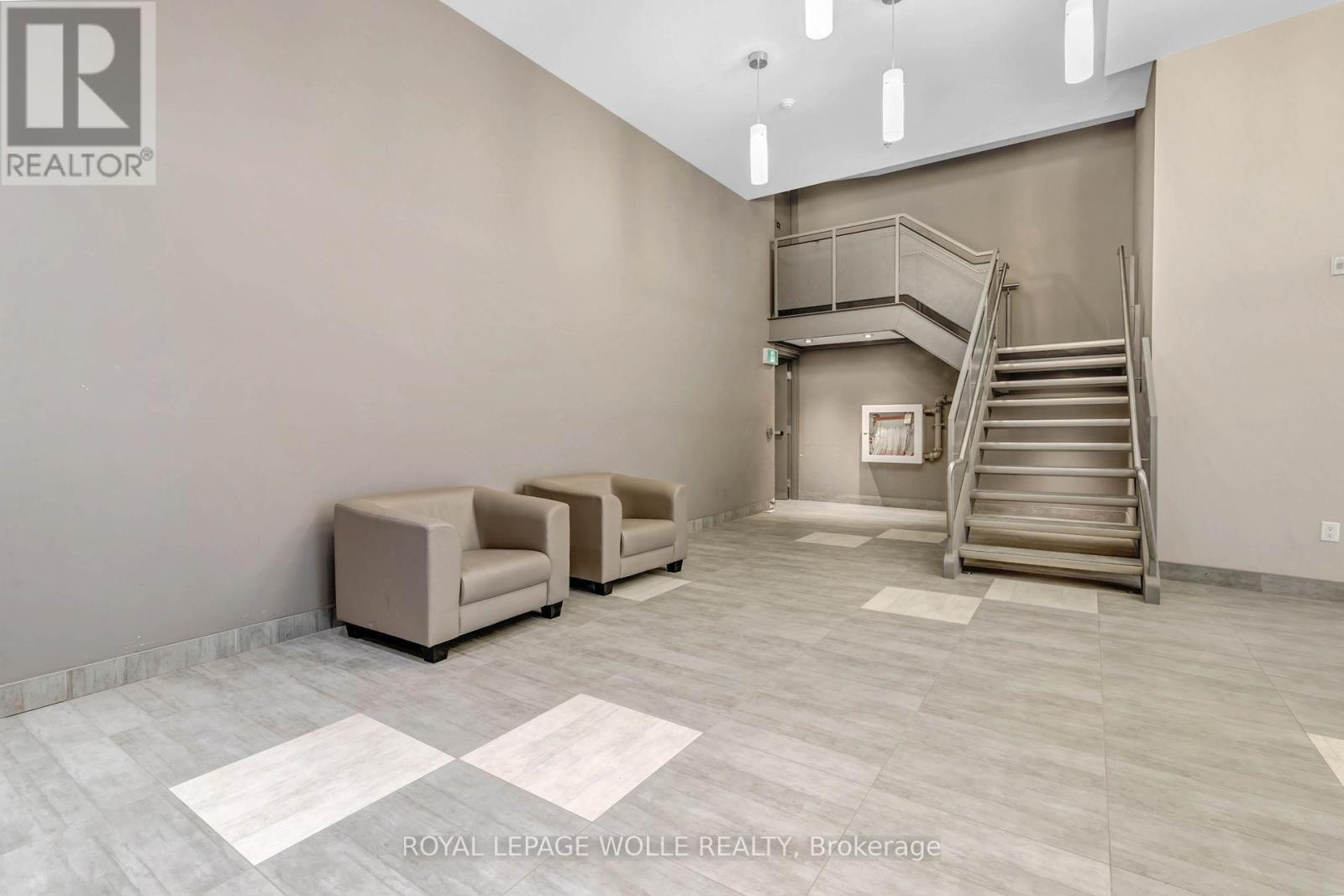 












404 - 280 LESTER STREET

,
Waterloo,




Ontario
N2L0G2

