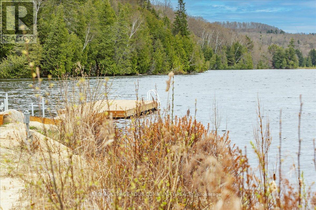 












1608 TUSK TRAIL

,
Dysart et al,




Ontario
K0L2A0

