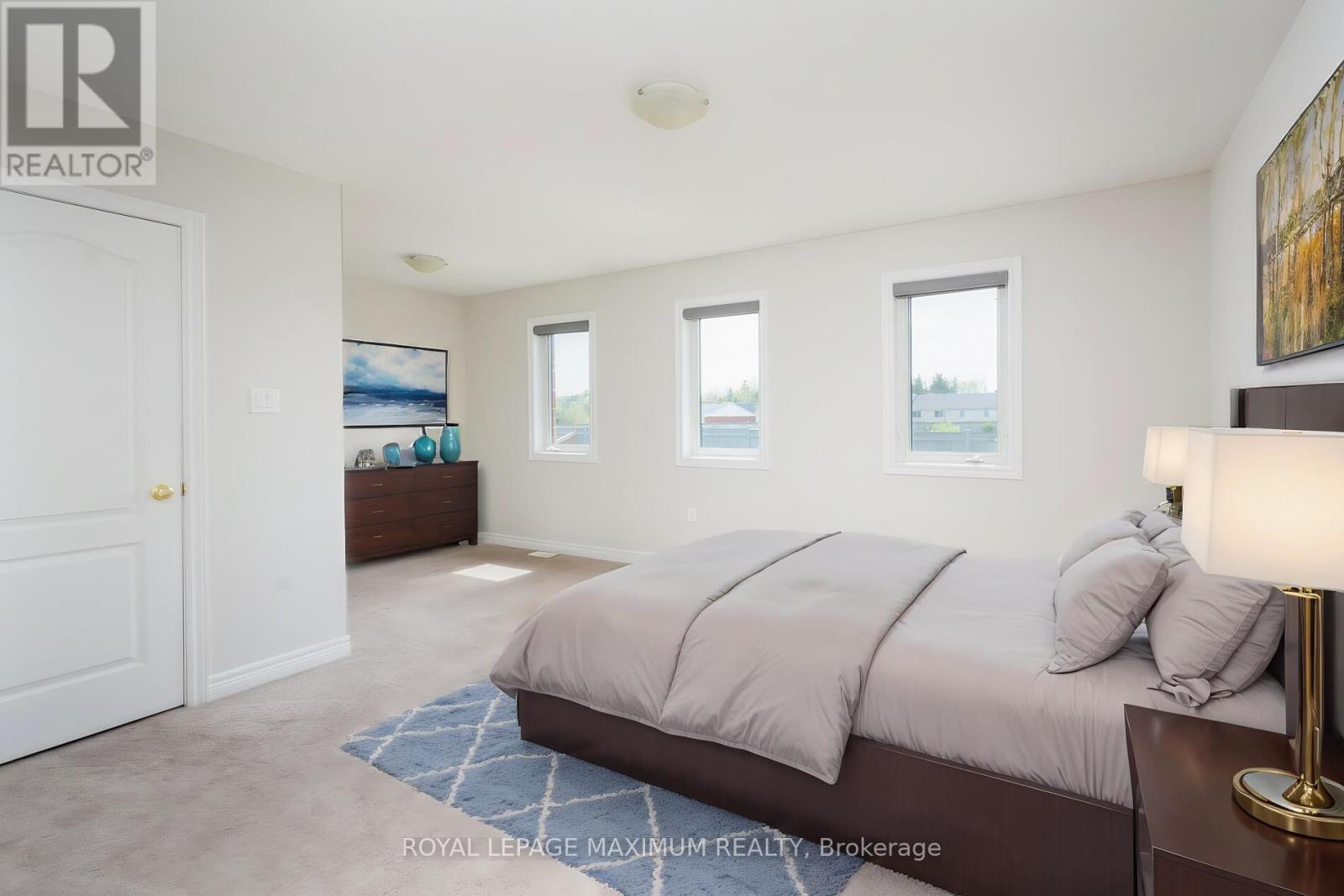 












137 HUTCHINSON DRIVE

,
New Tecumseth,




Ontario
L9R0P6

