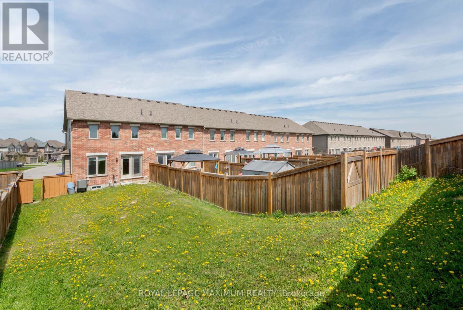 












137 HUTCHINSON DRIVE

,
New Tecumseth,




Ontario
L9R0P6

