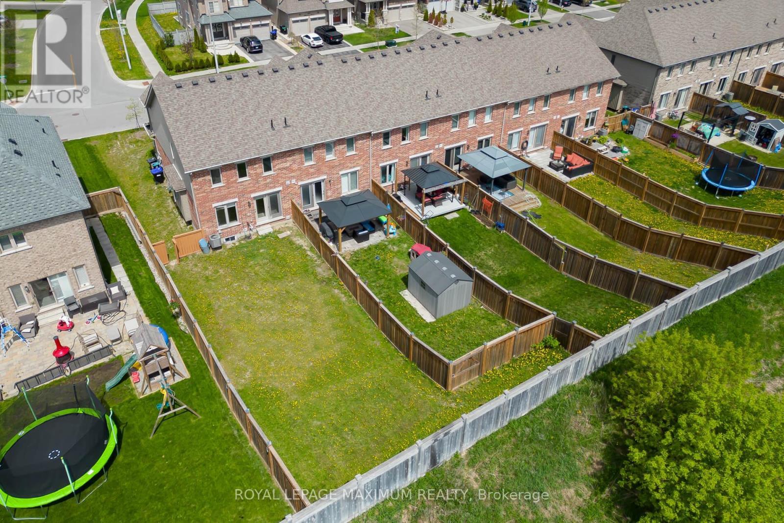












137 HUTCHINSON DRIVE

,
New Tecumseth,




Ontario
L9R0P6


