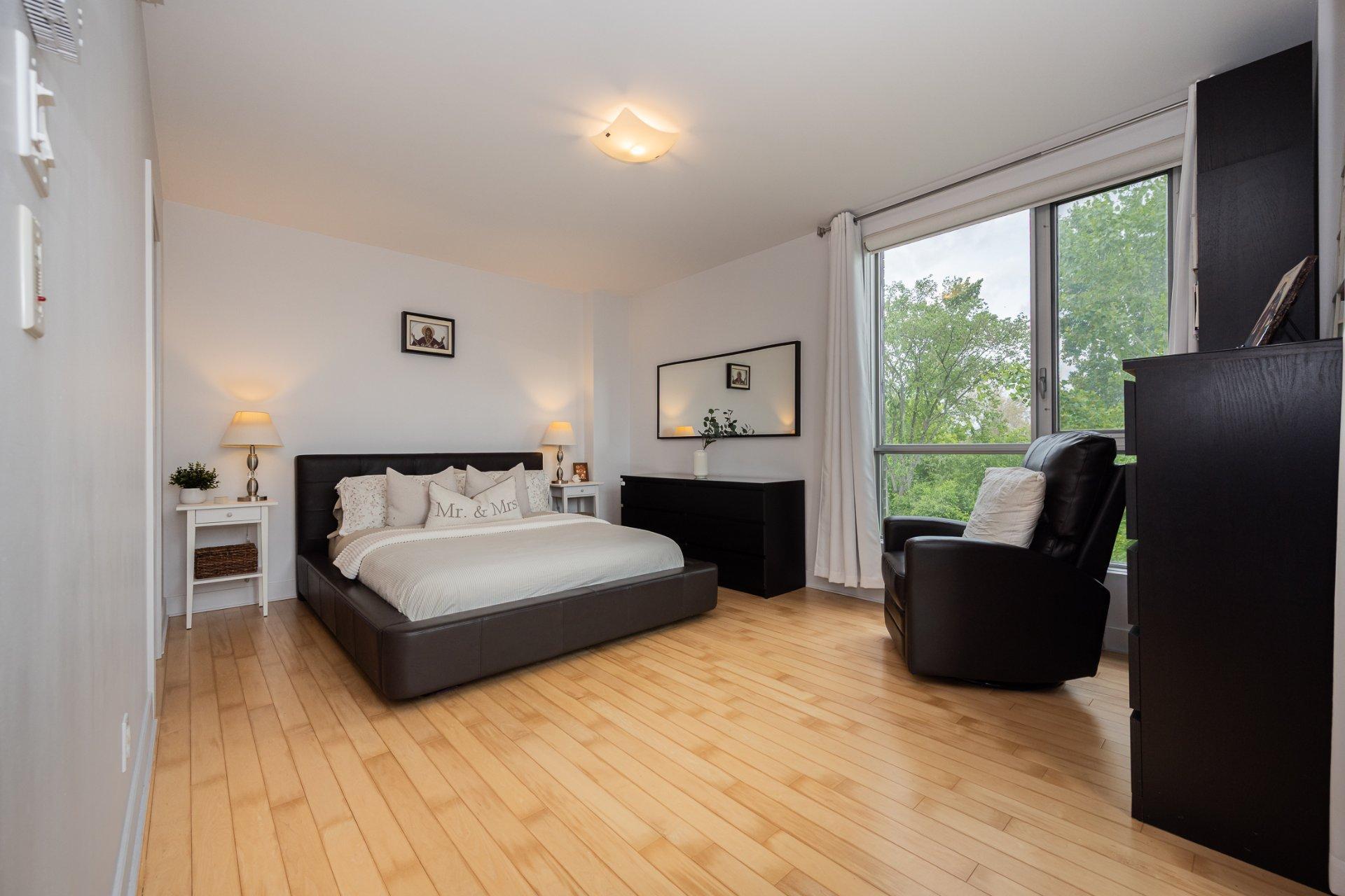 









4151


Rue De Salaberry

, 307,
Montréal (Ahuntsic-Cartierville),




QC
H4J1H2

