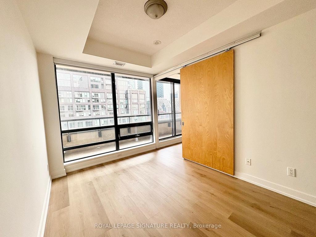 









438


King

Street West, 1115,
Toronto,




ON
M5V 3T9

