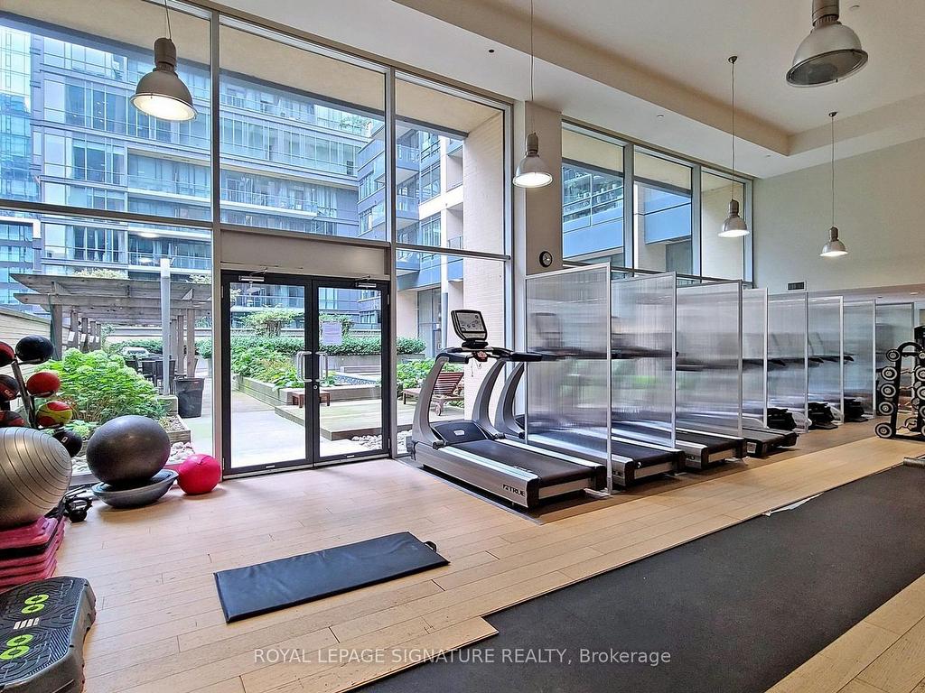 









438


King

Street West, 1115,
Toronto,




ON
M5V 3T9

