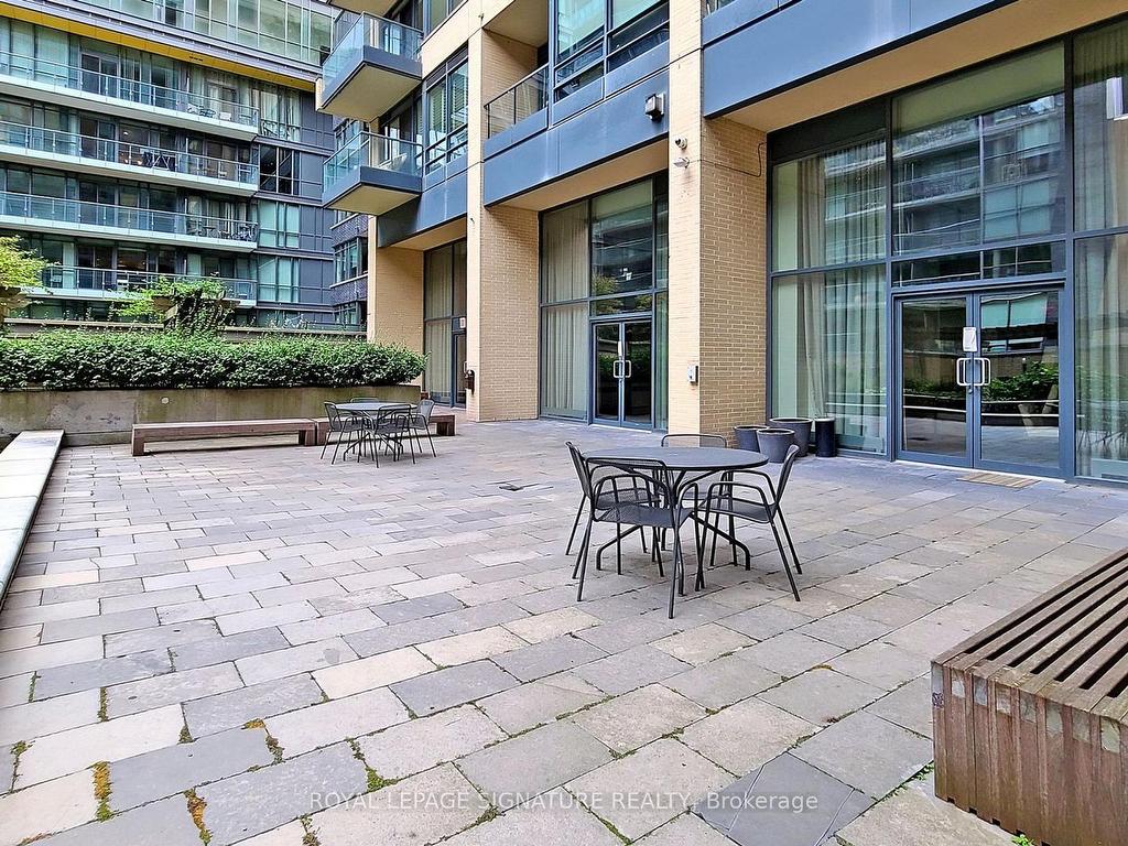 









438


King

Street West, 1115,
Toronto,




ON
M5V 3T9

