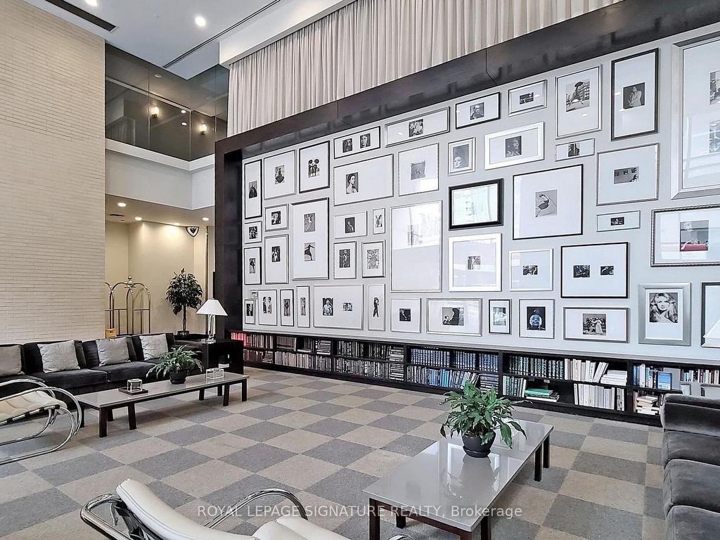 









438


King

Street West, 1115,
Toronto,




ON
M5V 3T9

