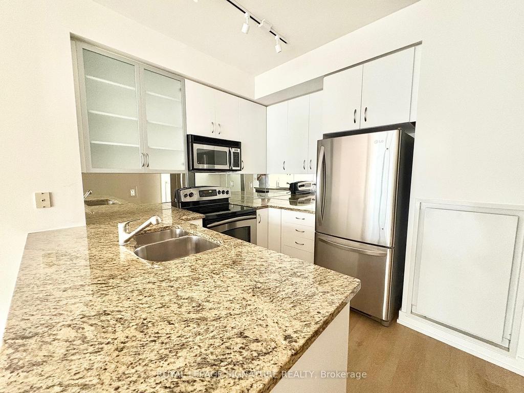 









438


King

Street West, 1115,
Toronto,




ON
M5V 3T9

