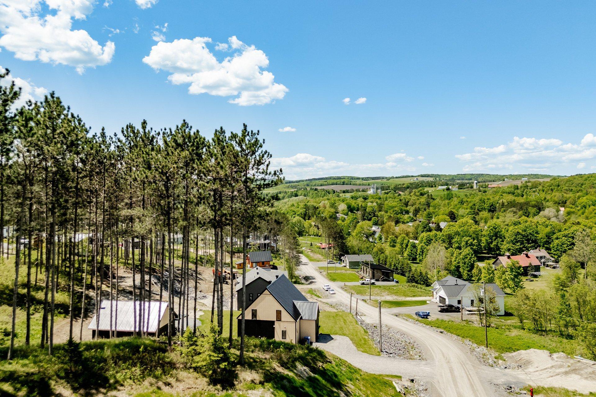 









130


Rue des Pommiers

,
Dixville,







QC
J0B1P0

