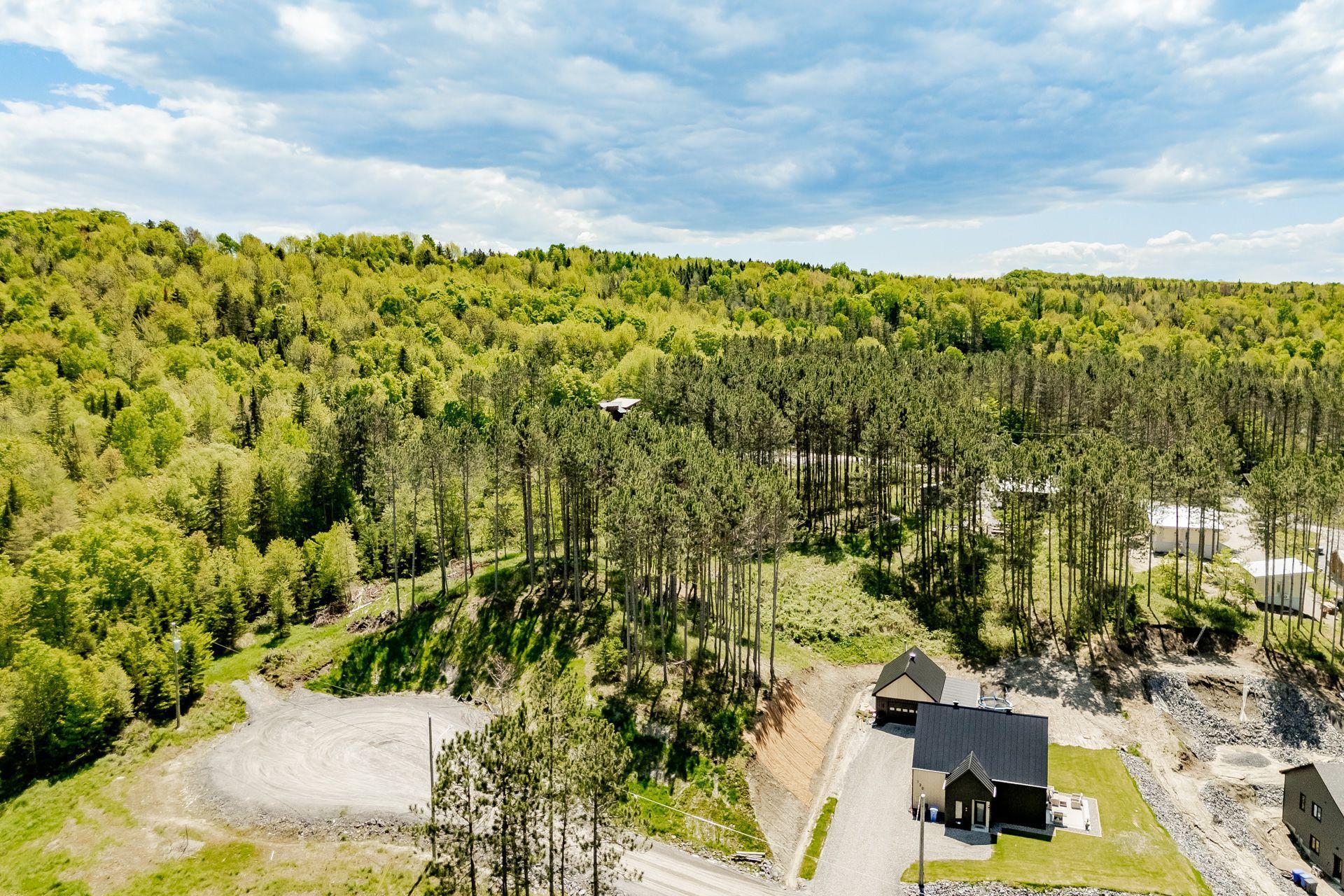 









130


Rue des Pommiers

,
Dixville,







QC
J0B1P0

