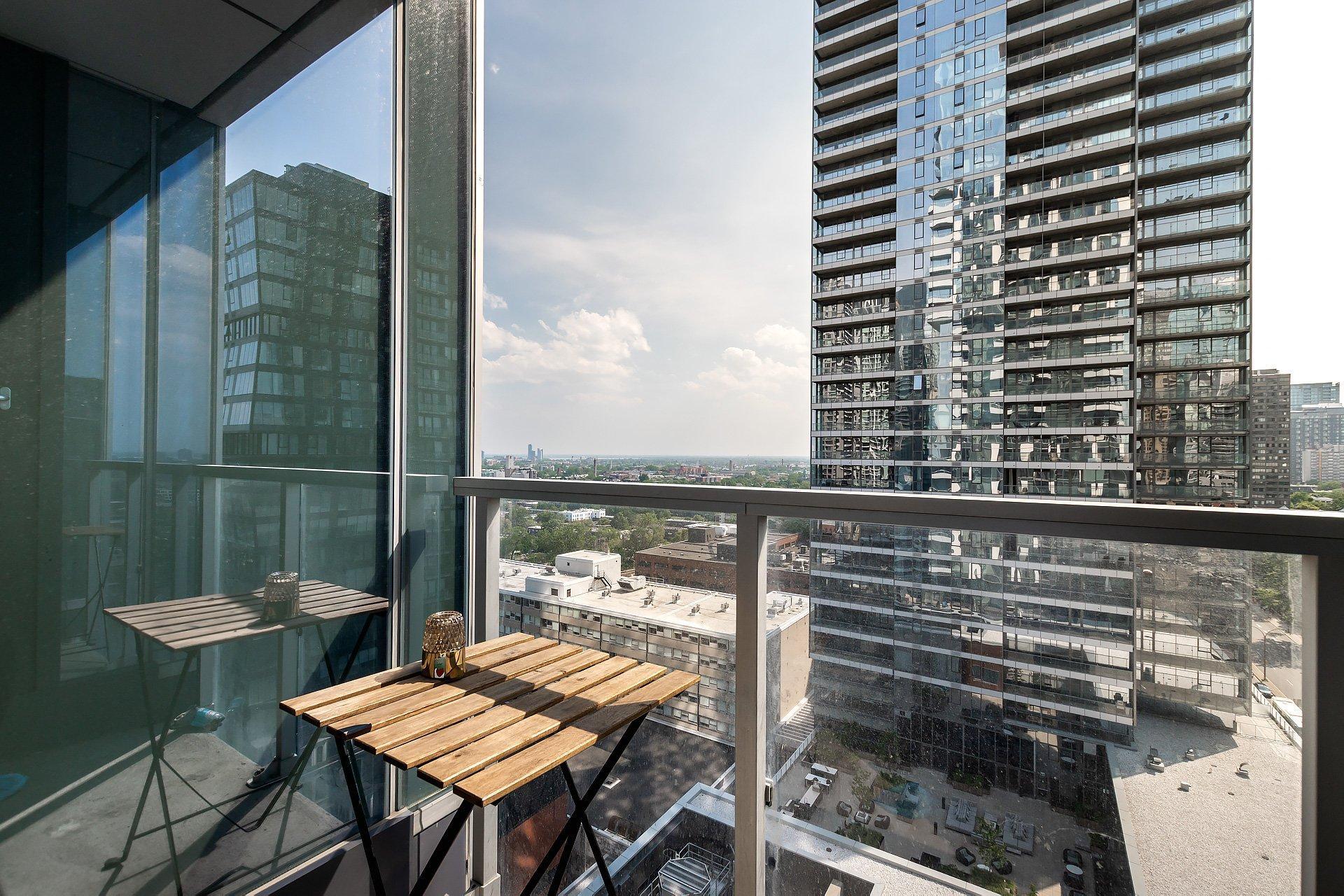 









1450


Boul. René-Lévesque O.

, 1401,
Montréal (Ville-Marie),




QC
H3G0E1

