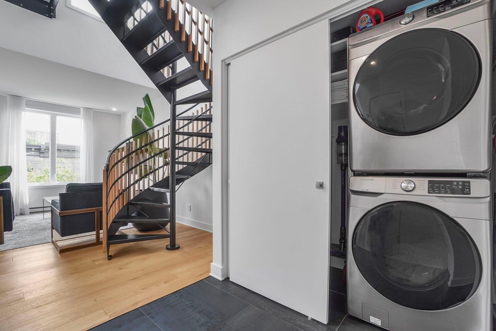 









1486


Rue Beaudry

, 302,
Montréal (Ville-Marie),




QC
H2L3E5

