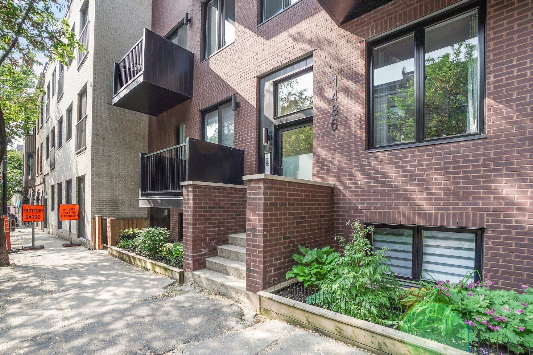 









1486


Rue Beaudry

, 302,
Montréal (Ville-Marie),




QC
H2L3E5

