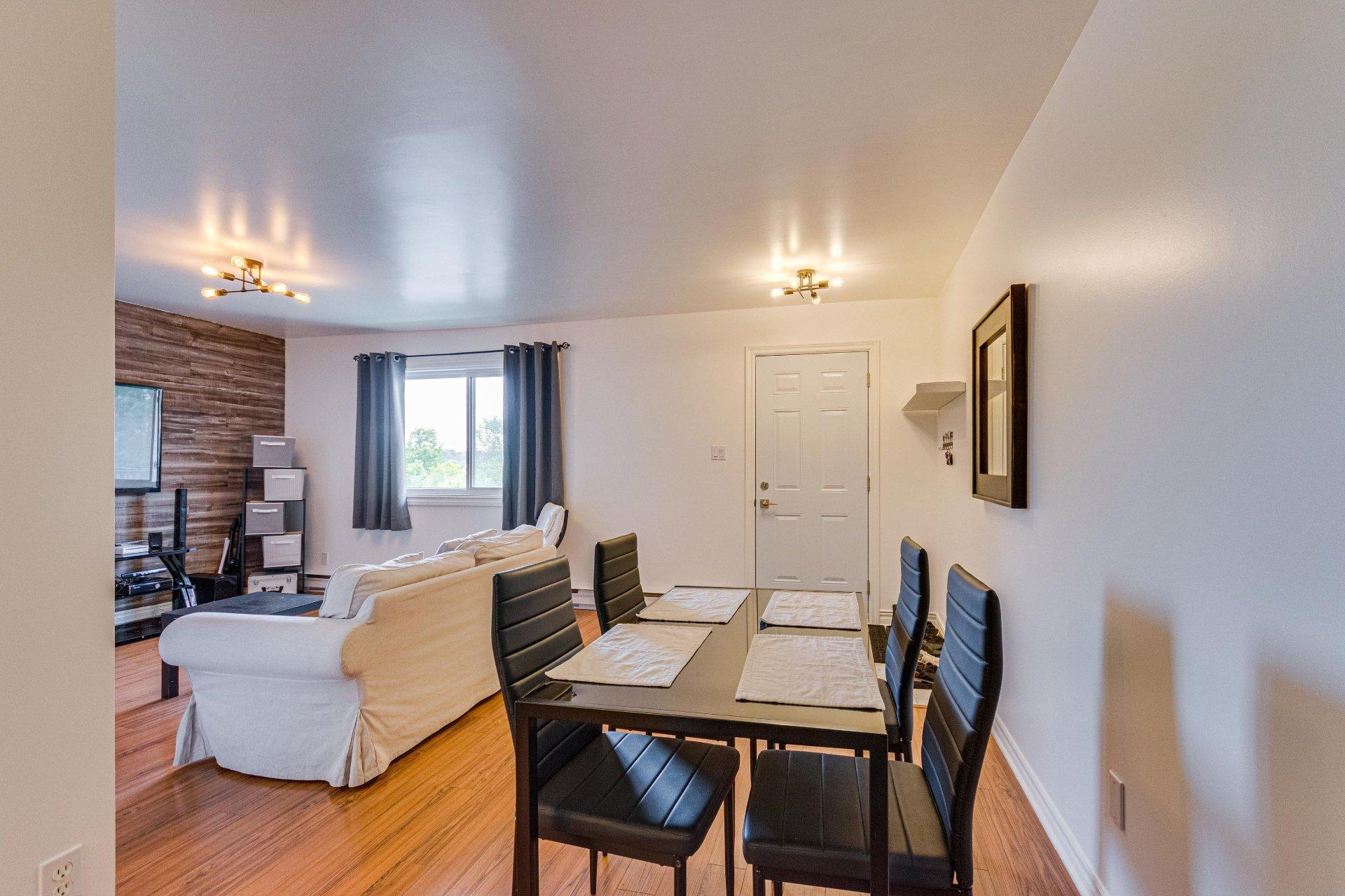 









202


Ch. Freeman

, B,
Gatineau (Hull),




QC
J8Z2B5

