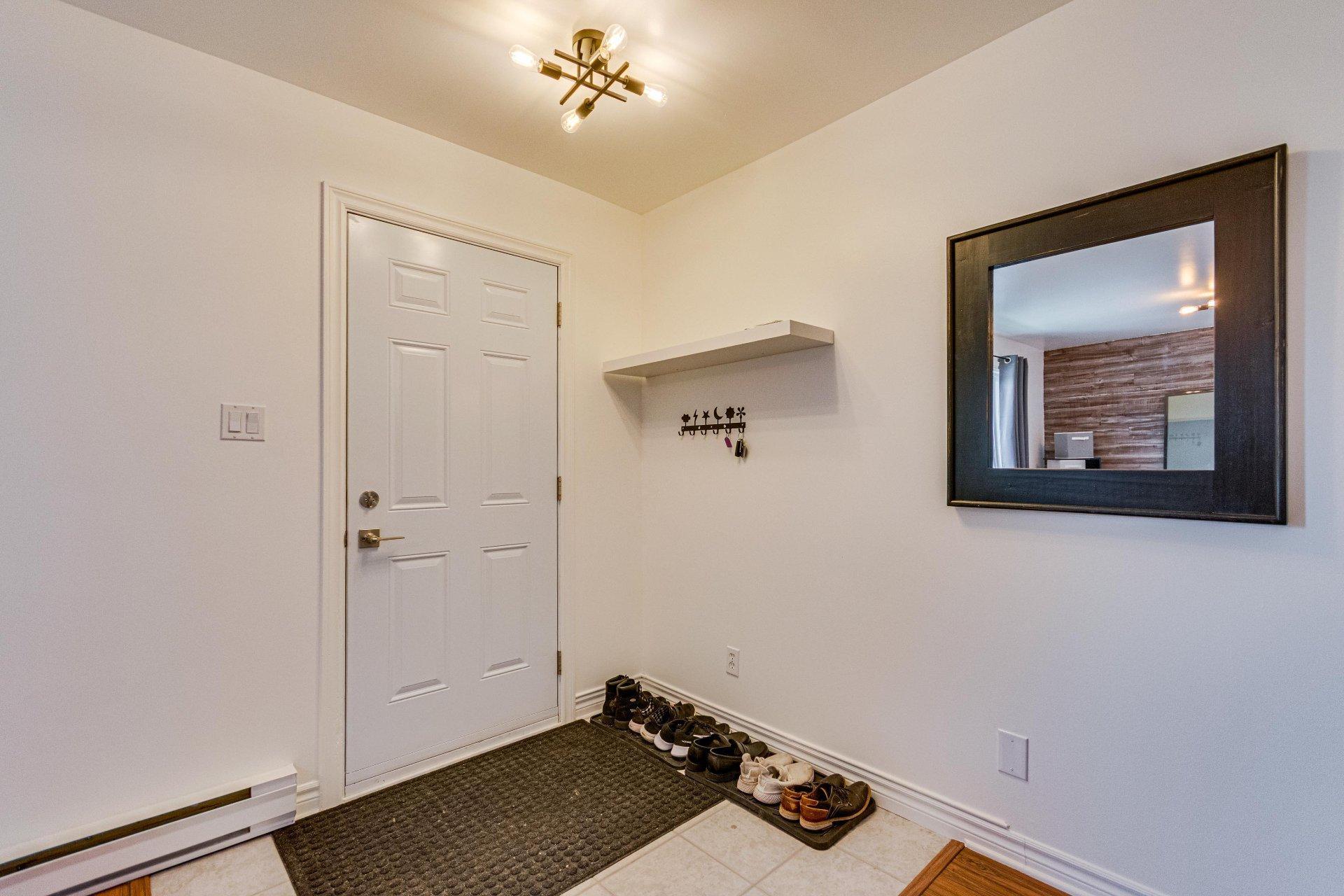 









202


Ch. Freeman

, B,
Gatineau (Hull),




QC
J8Z2B5

