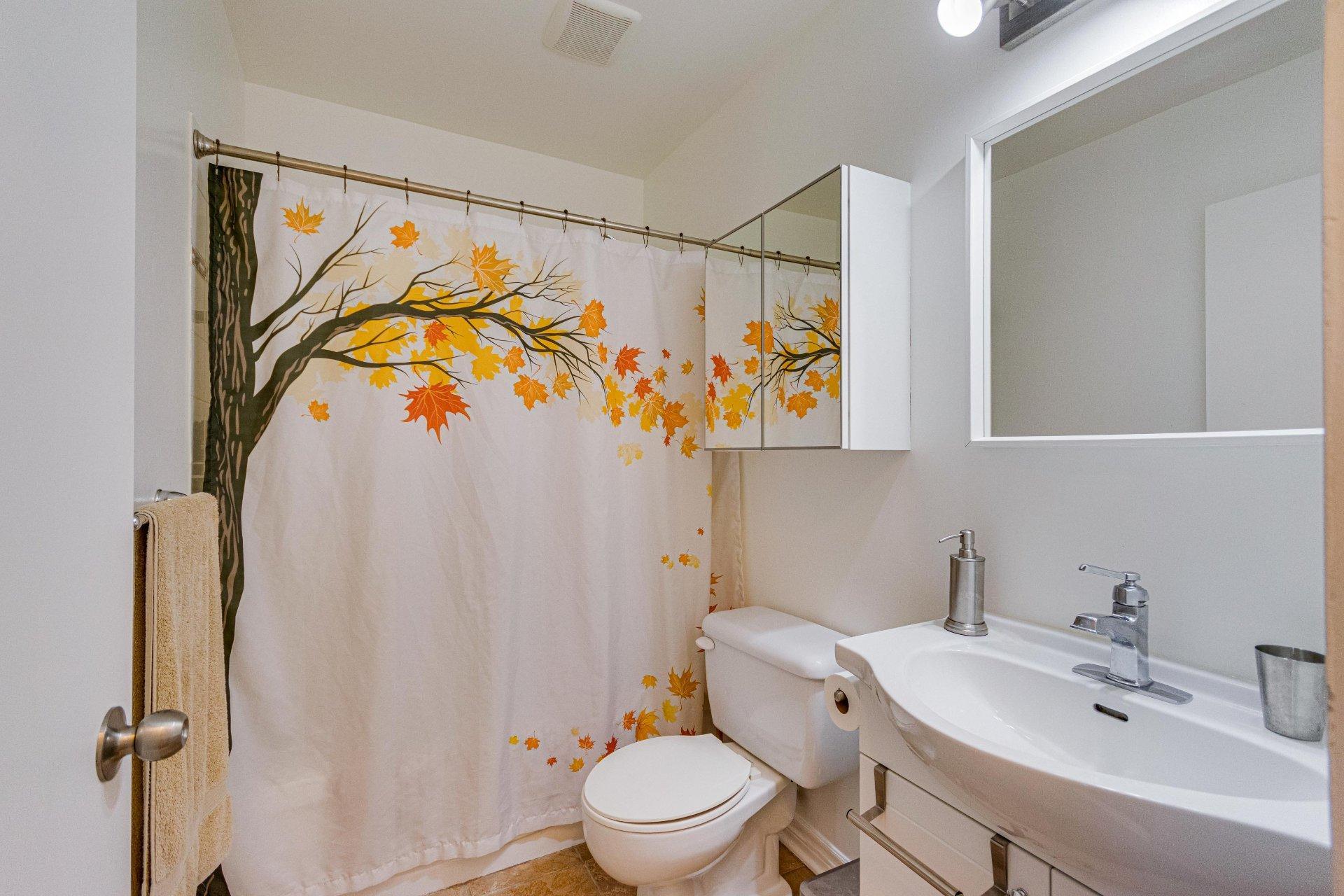 









202


Ch. Freeman

, B,
Gatineau (Hull),




QC
J8Z2B5

