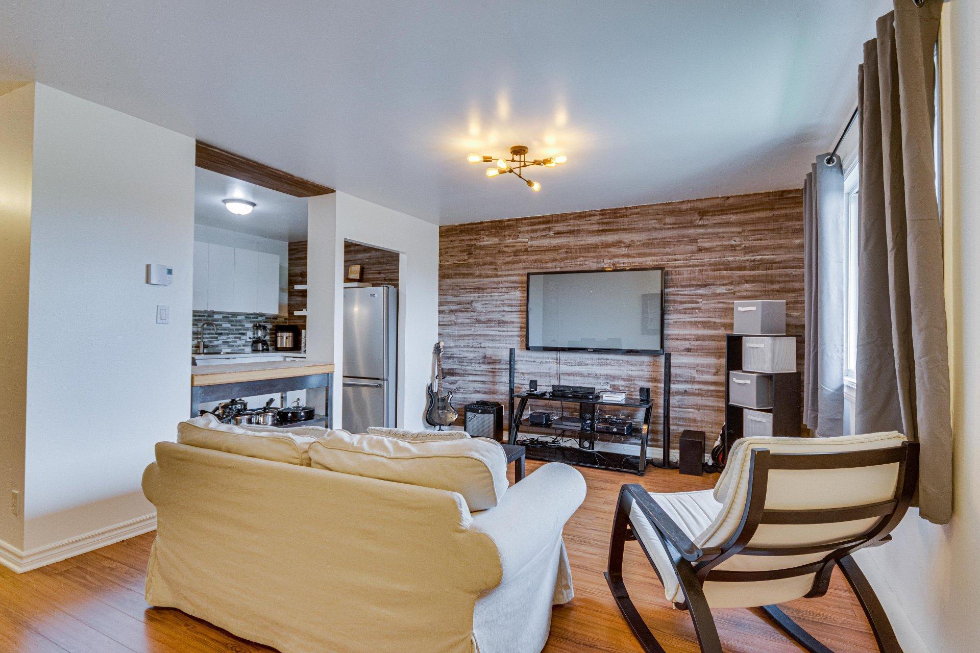 









202


Ch. Freeman

, B,
Gatineau (Hull),




QC
J8Z2B5

