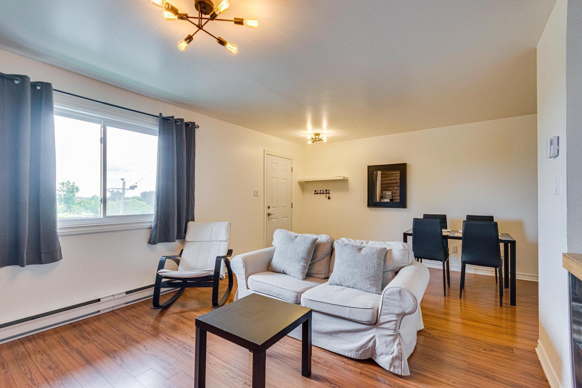 









202


Ch. Freeman

, B,
Gatineau (Hull),




QC
J8Z2B5

