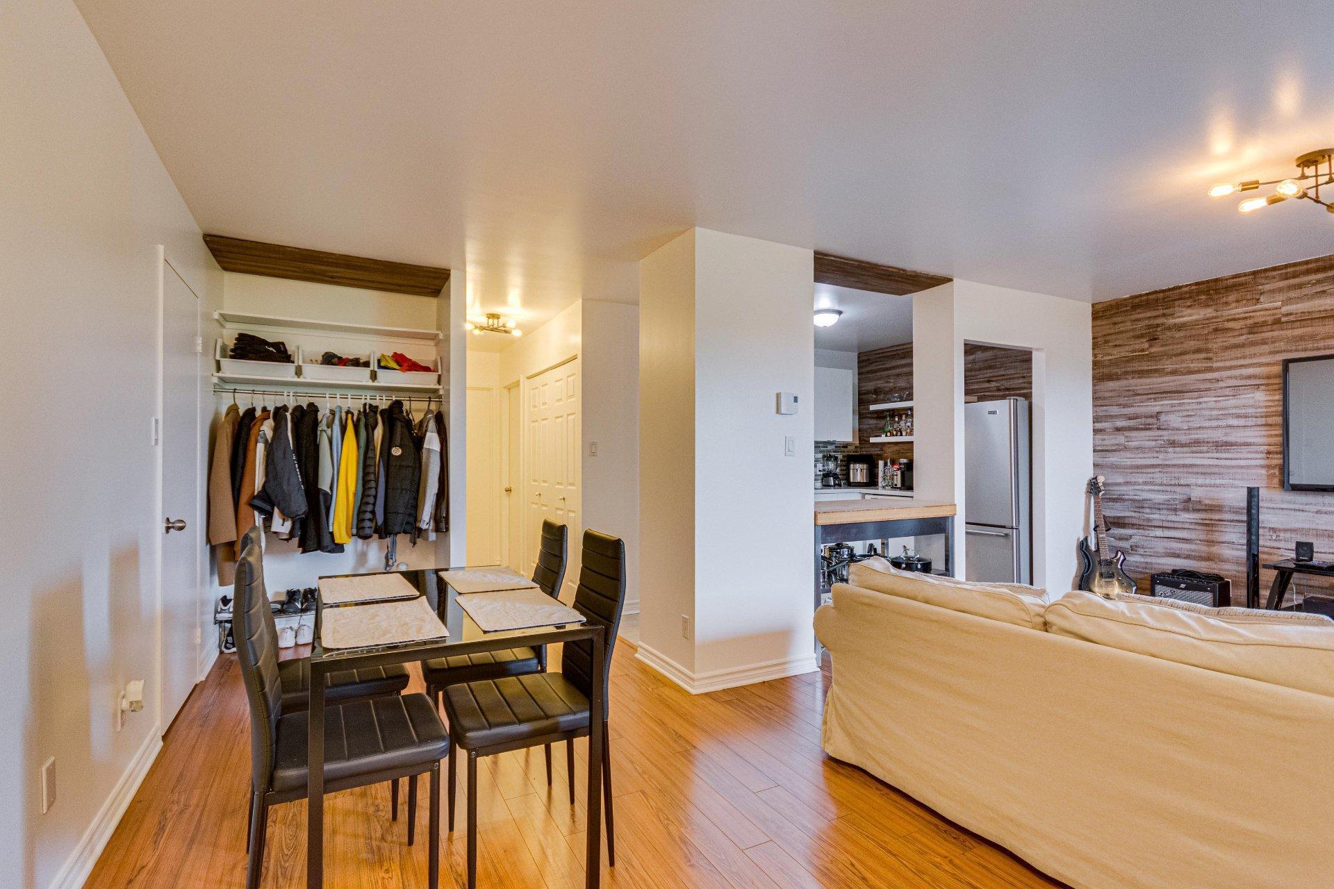 









202


Ch. Freeman

, B,
Gatineau (Hull),




QC
J8Z2B5

