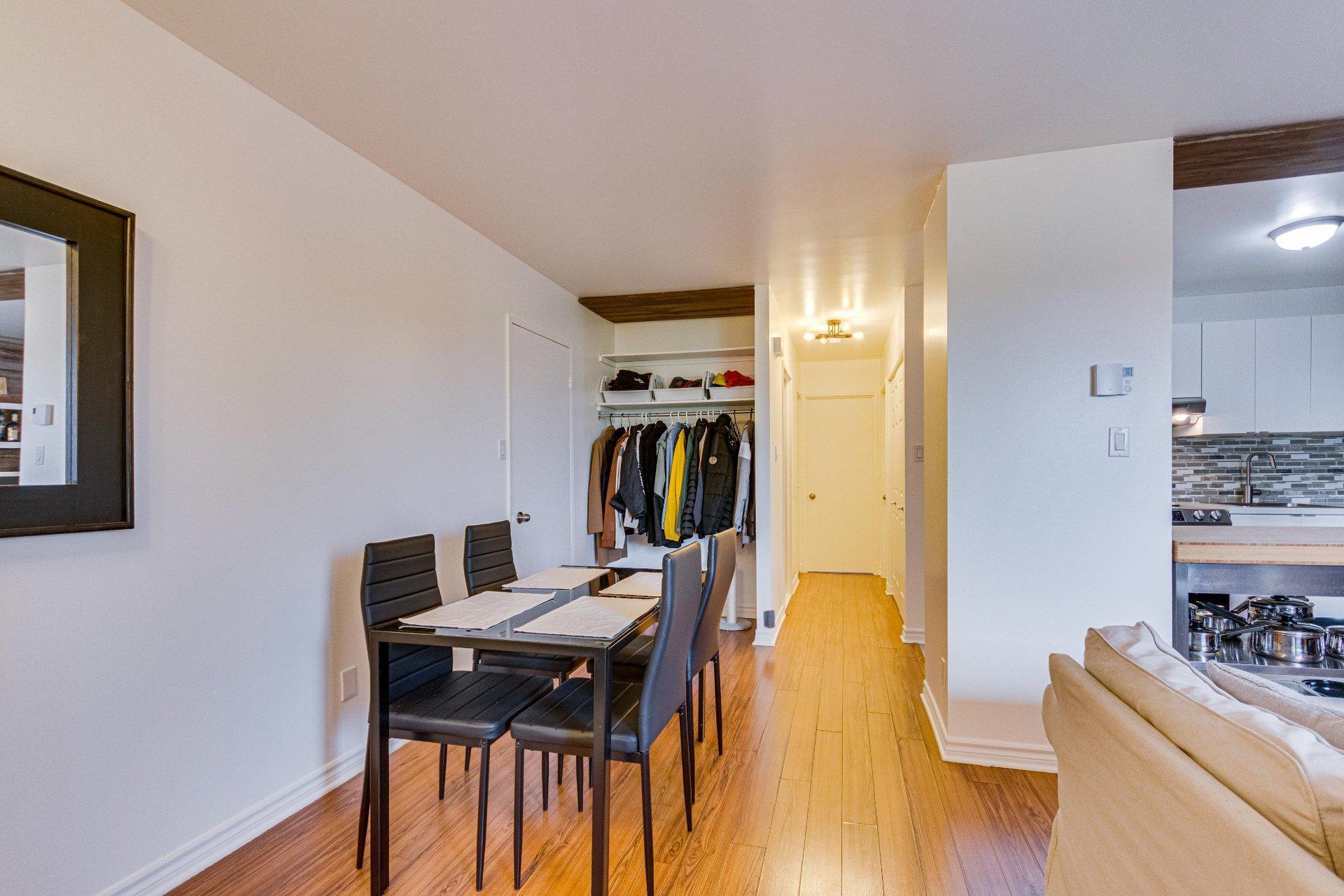 









202


Ch. Freeman

, B,
Gatineau (Hull),




QC
J8Z2B5

