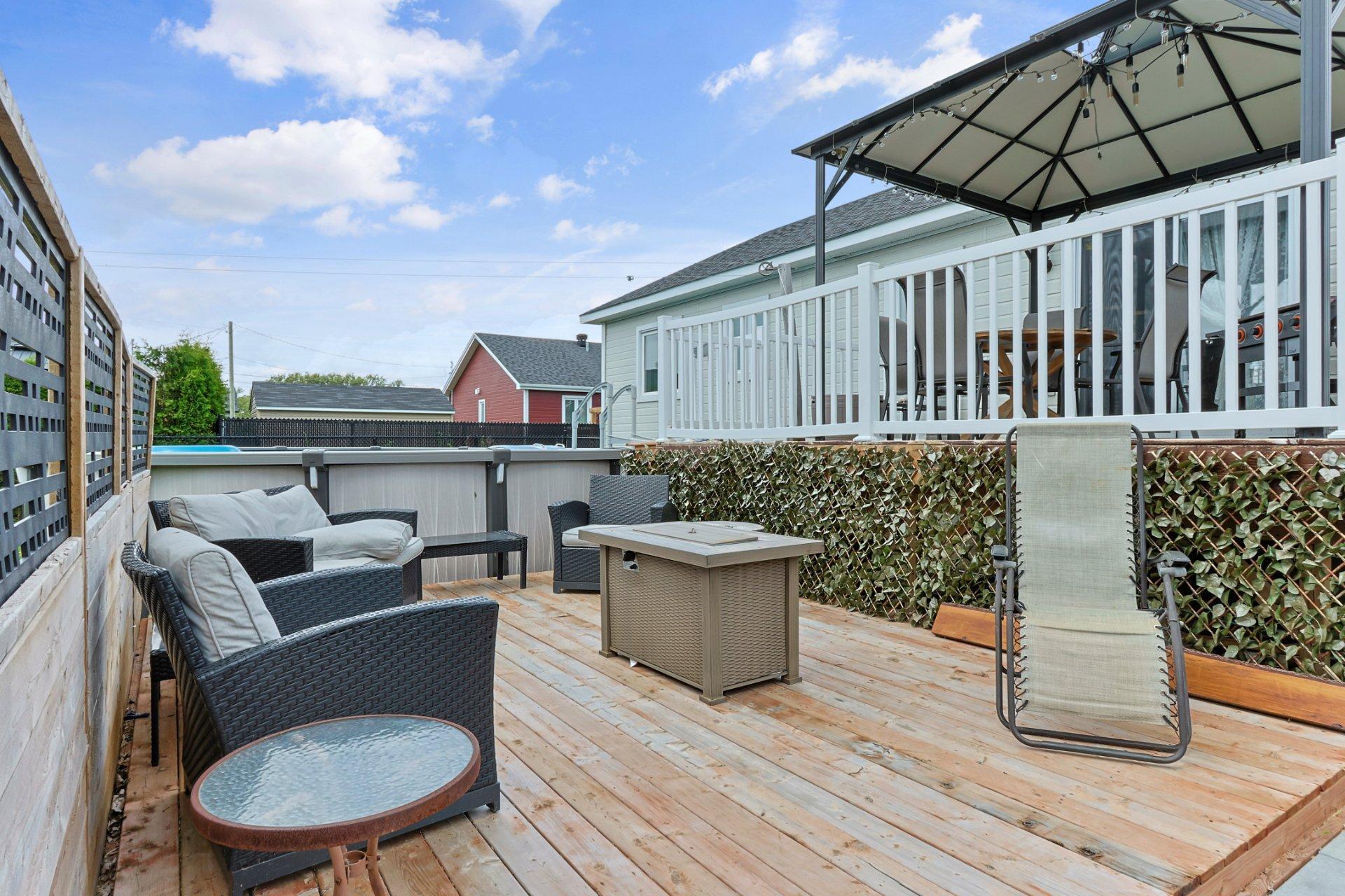 









1


Thomas Gebbie

,
Howick,




QC
J0S1G0

