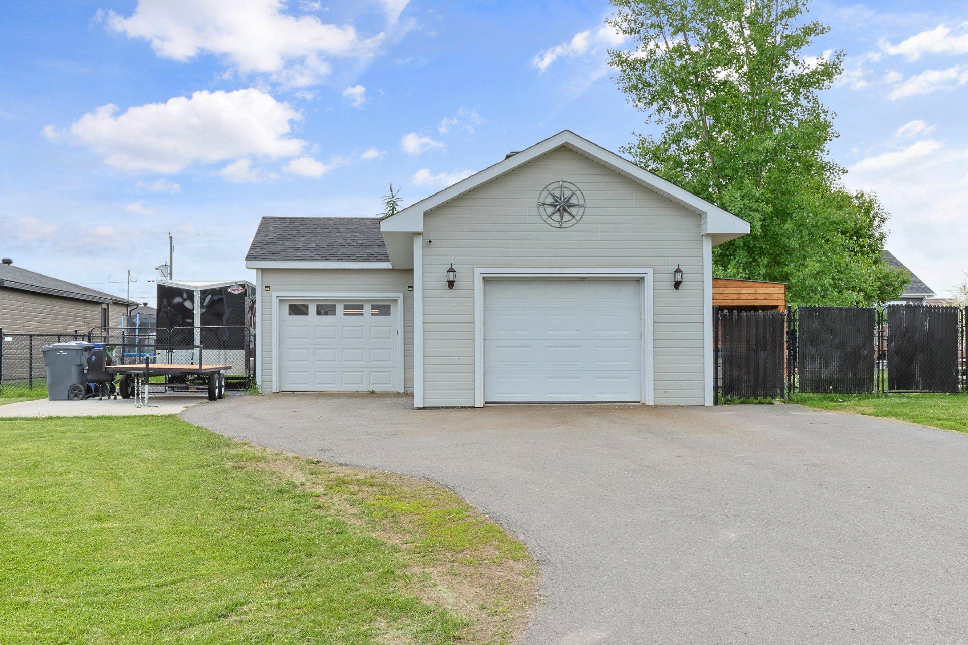 









1


Thomas Gebbie

,
Howick,




QC
J0S1G0

