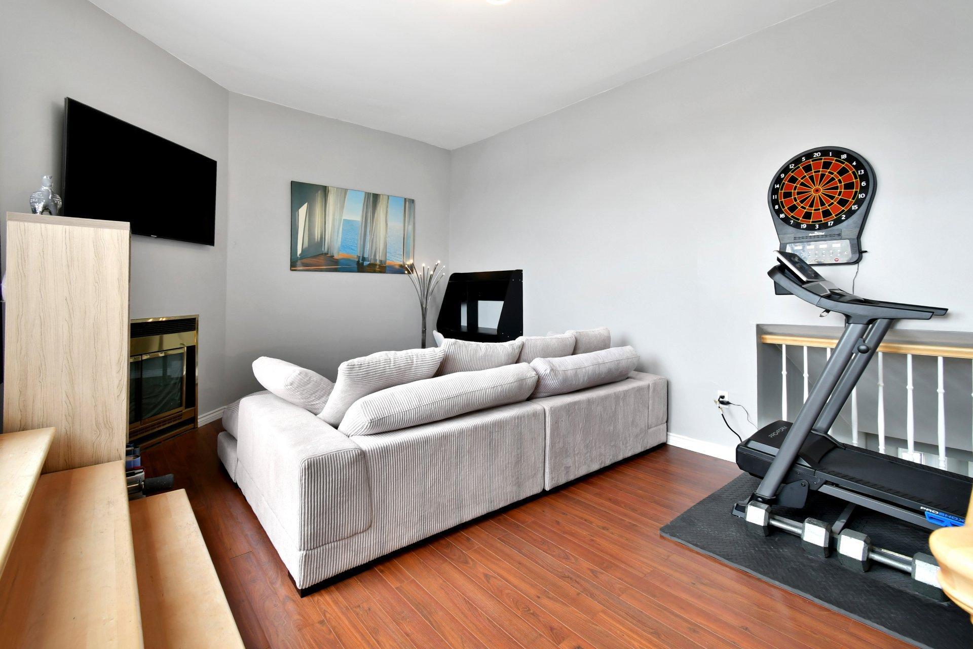









7674


Boul. Perras

,
Montréal (Rivière-des-Prairies/Pointe-aux-Trembles),




QC
H1E5K9

