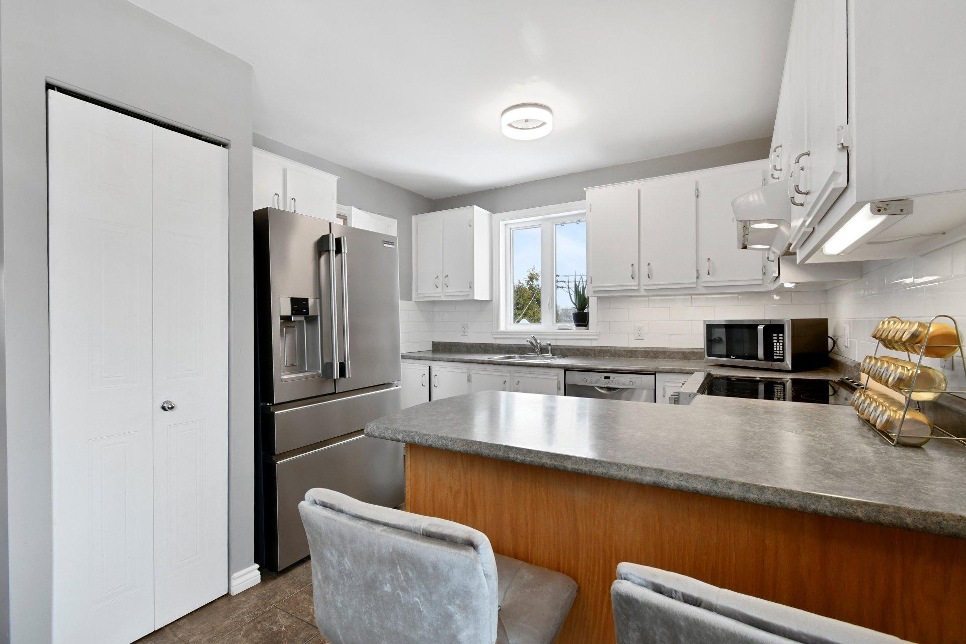 









7674


Boul. Perras

,
Montréal (Rivière-des-Prairies/Pointe-aux-Trembles),




QC
H1E5K9

