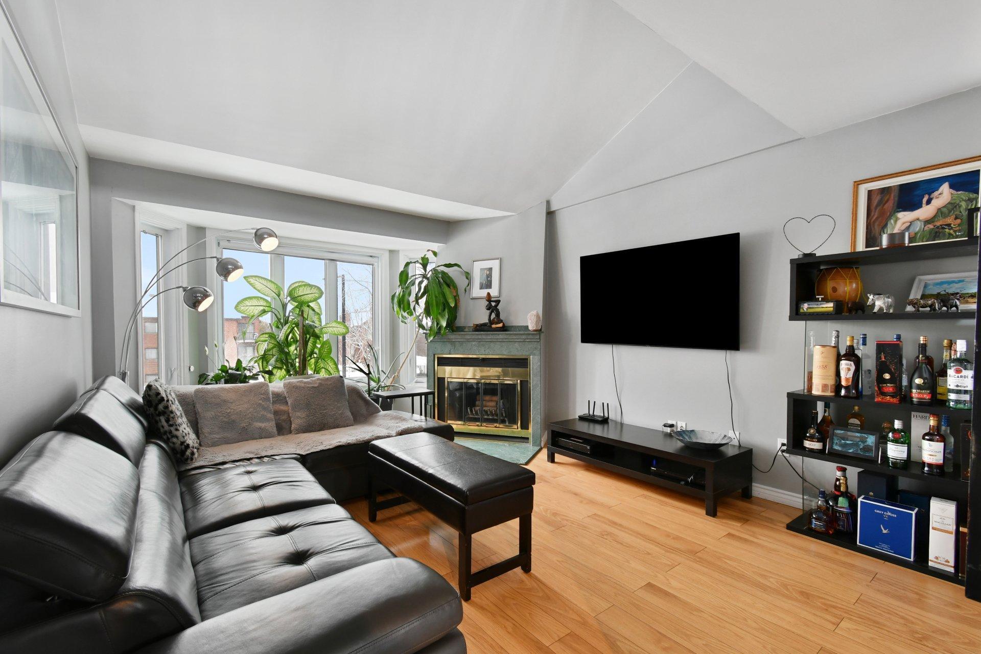 









7674


Boul. Perras

,
Montréal (Rivière-des-Prairies/Pointe-aux-Trembles),




QC
H1E5K9


