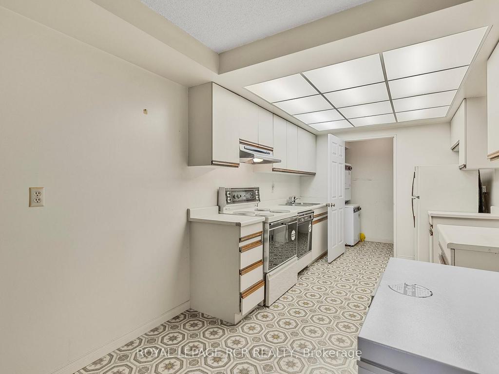 









195


St Patrick

Street, 603,
Toronto,




ON
M5T 2Y8

