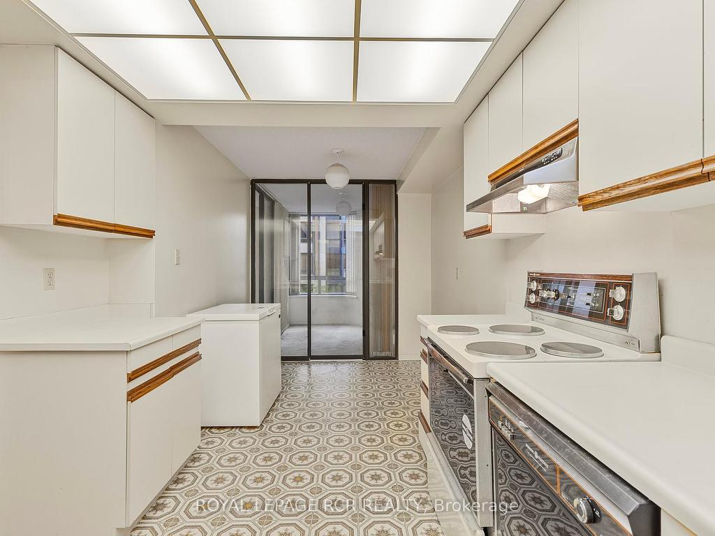 









195


St Patrick

Street, 603,
Toronto,




ON
M5T 2Y8

