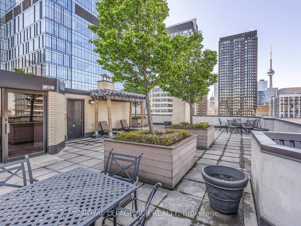 









195


St Patrick

Street, 603,
Toronto,




ON
M5T 2Y8

