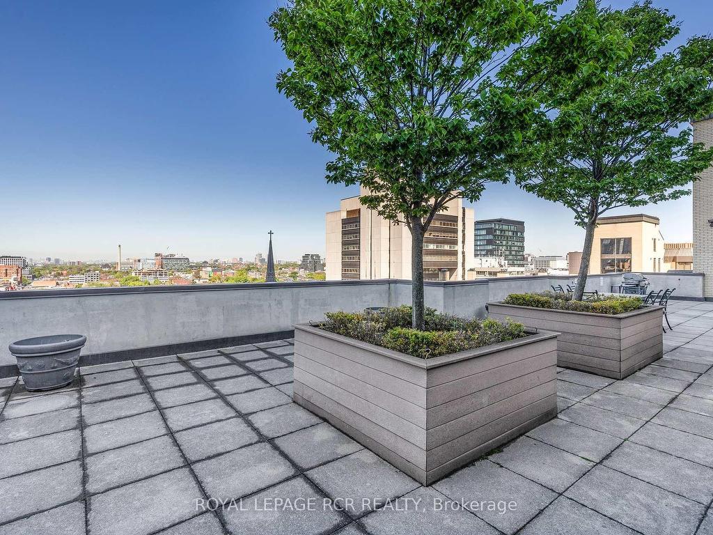 









195


St Patrick

Street, 603,
Toronto,




ON
M5T 2Y8

