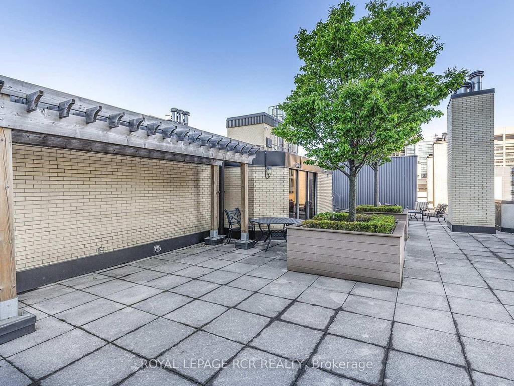 









195


St Patrick

Street, 603,
Toronto,




ON
M5T 2Y8

