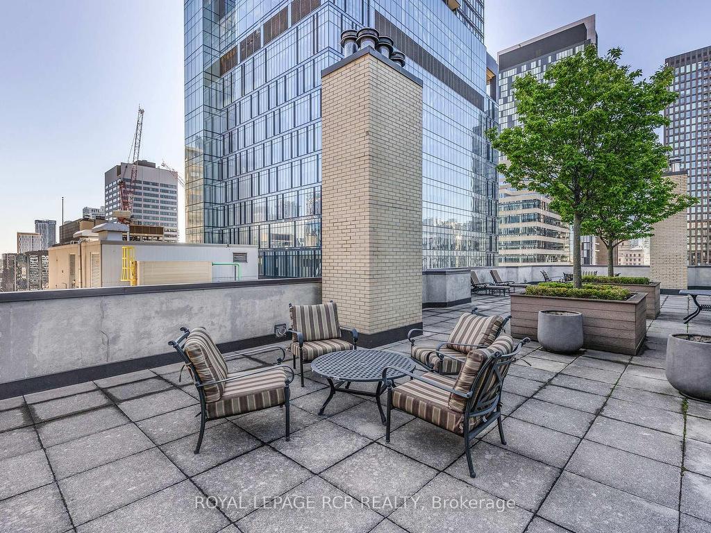









195


St Patrick

Street, 603,
Toronto,




ON
M5T 2Y8

