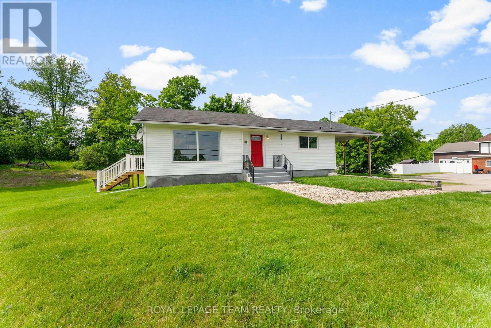 












4872 CALABOGIE ROAD

,
Greater Madawaska,




Ontario
K0J1H0

