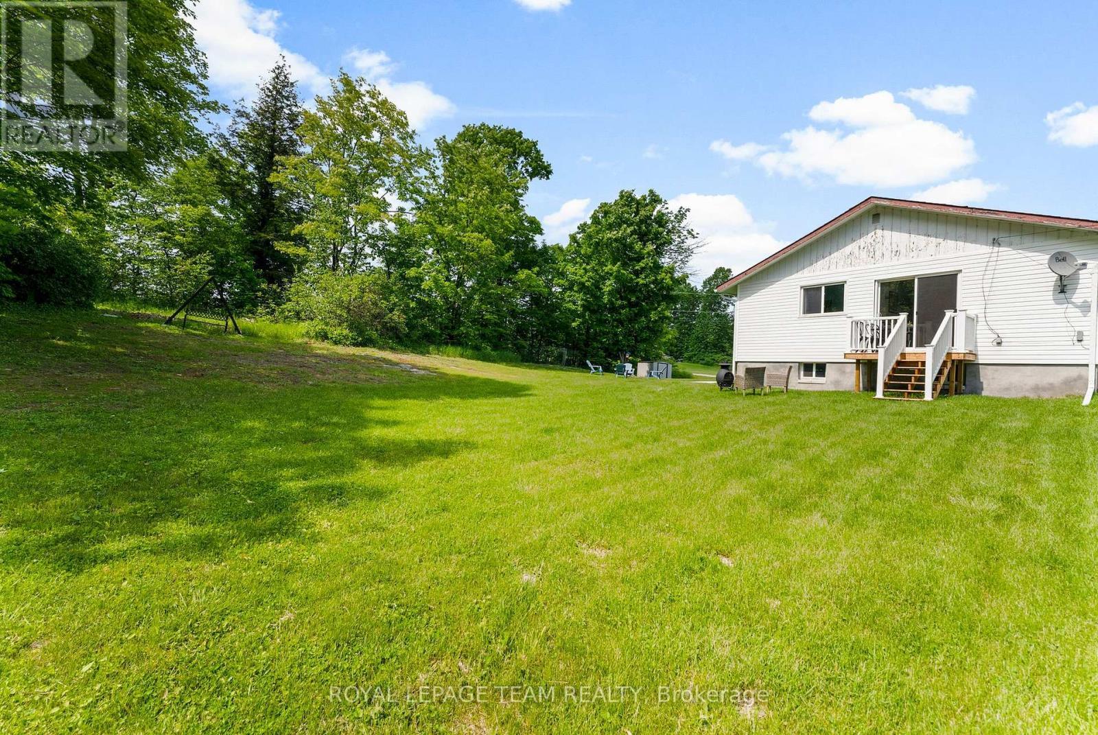 












4872 CALABOGIE ROAD

,
Greater Madawaska,




Ontario
K0J1H0

