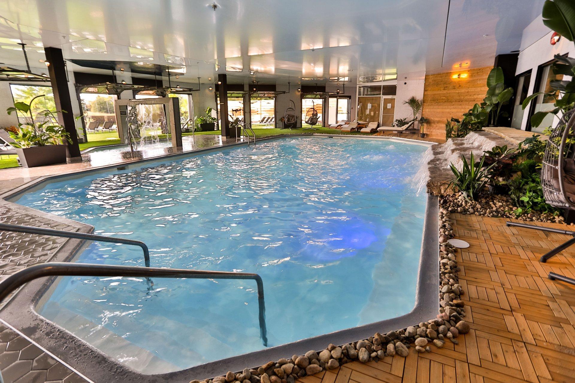 









1180


Ch. d'Aylmer

, 706,
Gatineau (Aylmer),




QC
J9H0G5

