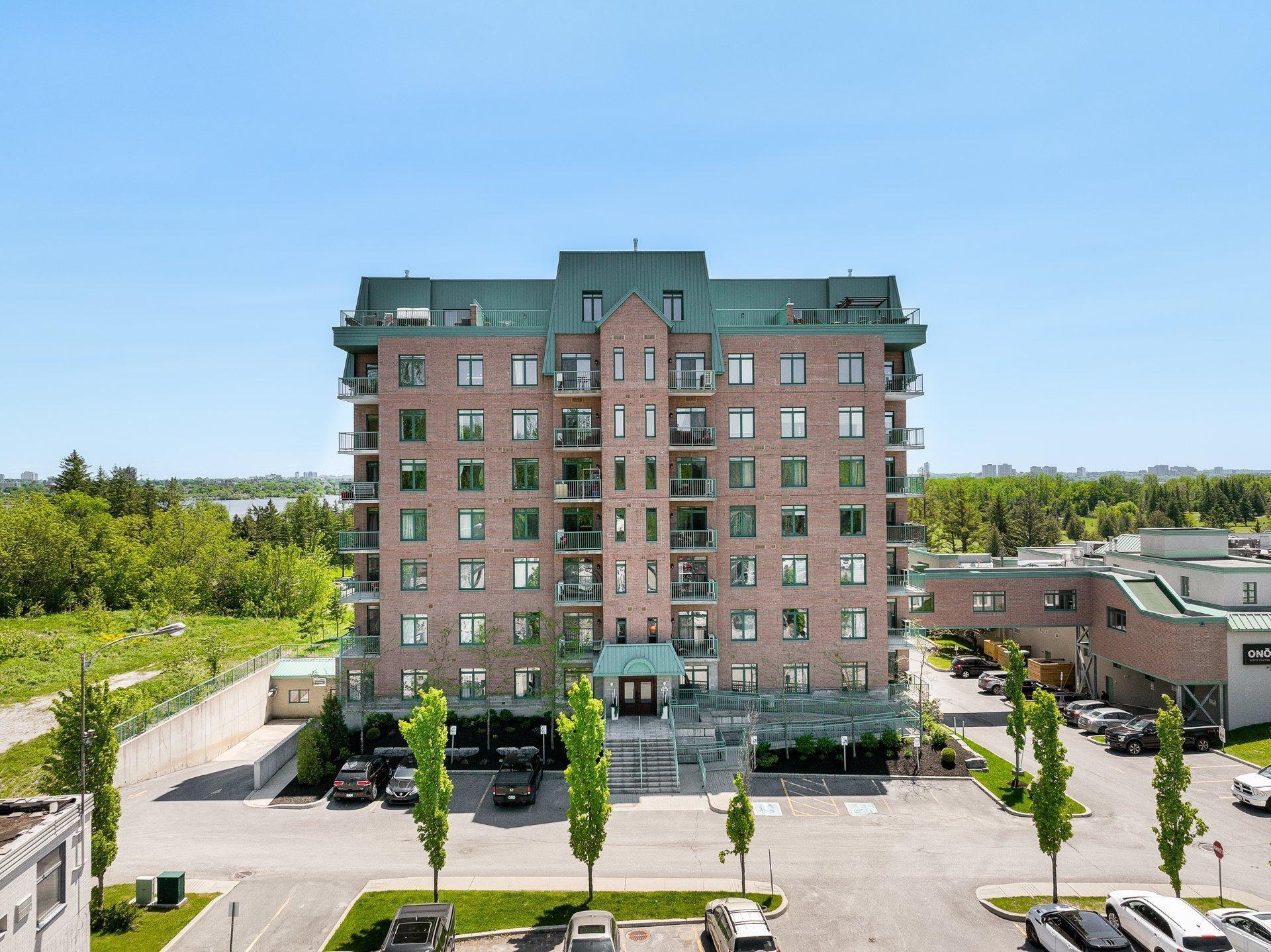 









1180


Ch. d'Aylmer

, 706,
Gatineau (Aylmer),




QC
J9H0G5

