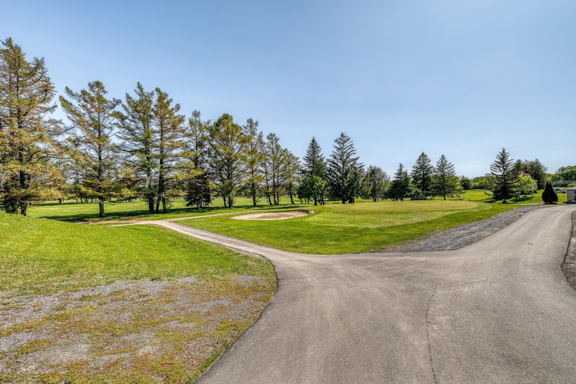 









1180


Ch. d'Aylmer

, 706,
Gatineau (Aylmer),




QC
J9H0G5

