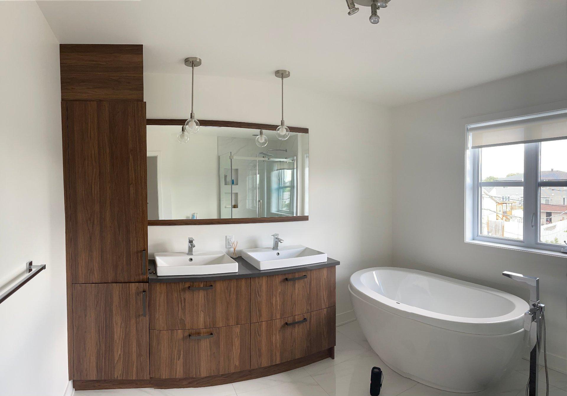 









3884


Rue Léonard

,
Longueuil (Saint-Hubert),




QC
J3Y5M2

