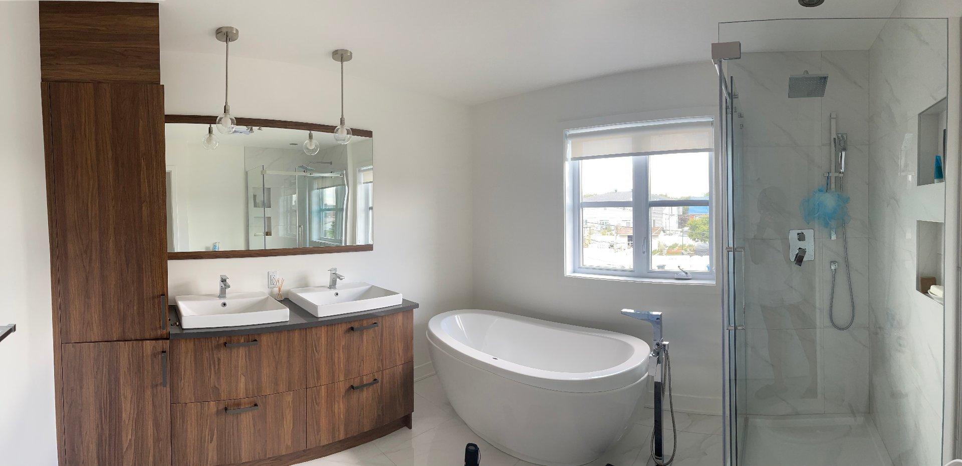 









3884


Rue Léonard

,
Longueuil (Saint-Hubert),




QC
J3Y5M2

