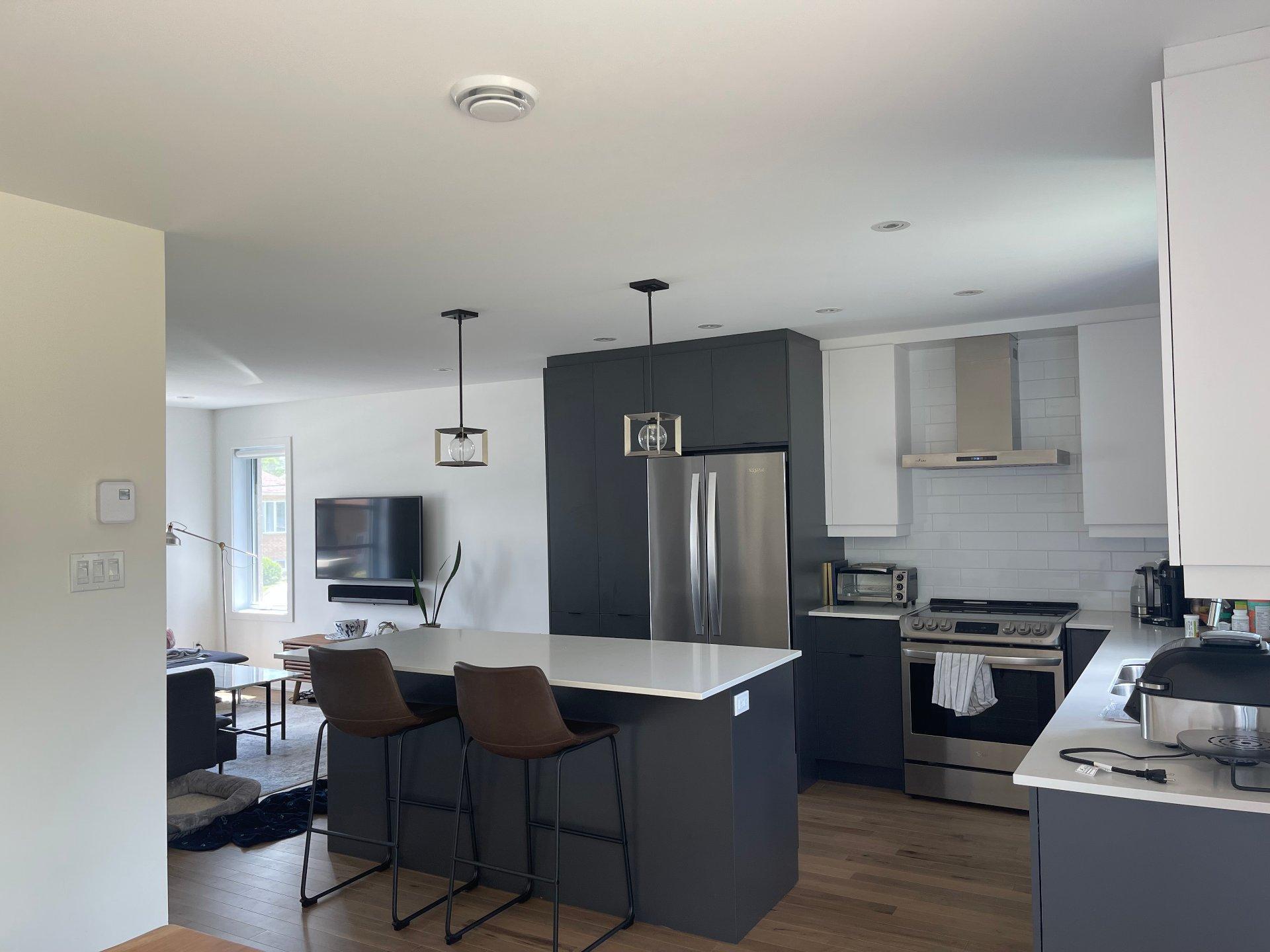 









3884


Rue Léonard

,
Longueuil (Saint-Hubert),




QC
J3Y5M2

