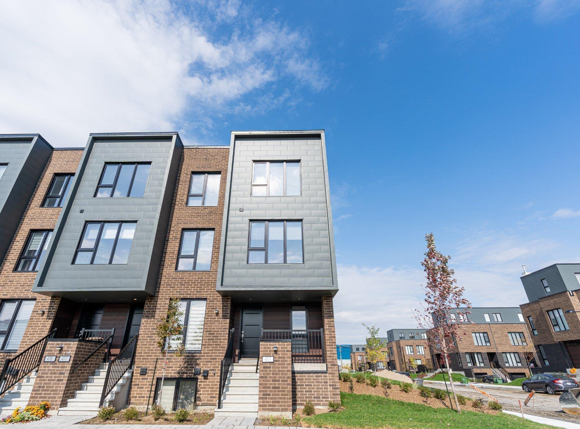 









388


Av. Skaniatarati

,
Montréal (Lachine),




QC
H8S0C1

