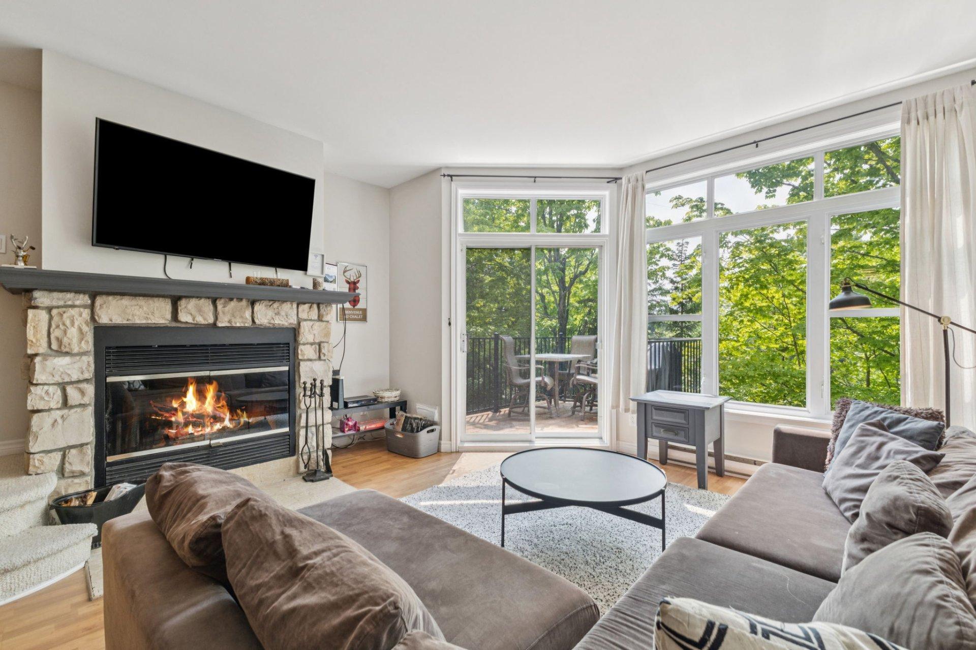 









160


Ch. de la Forêt

, 7,
Mont-Tremblant,




QC
J8E3K8

