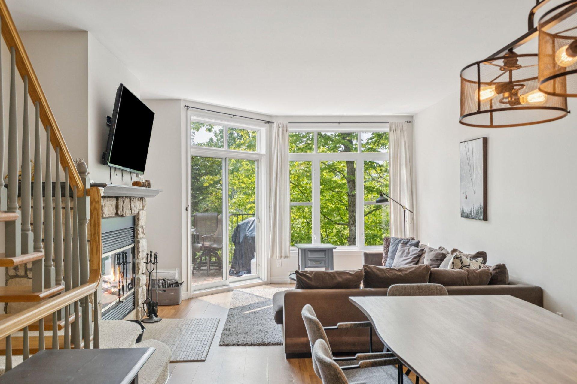 









160


Ch. de la Forêt

, 7,
Mont-Tremblant,




QC
J8E3K8

