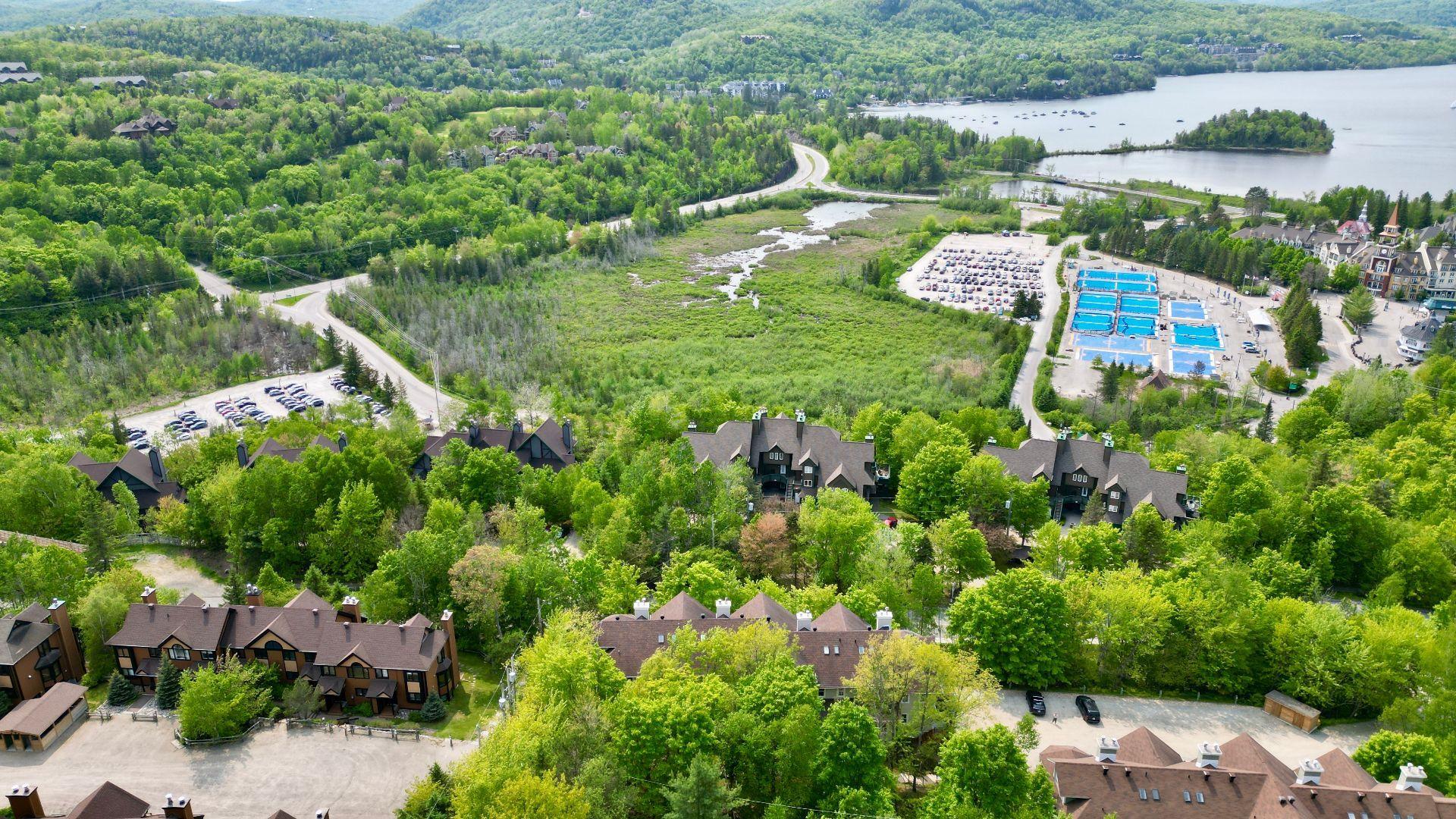 









160


Ch. de la Forêt

, 7,
Mont-Tremblant,




QC
J8E3K8

