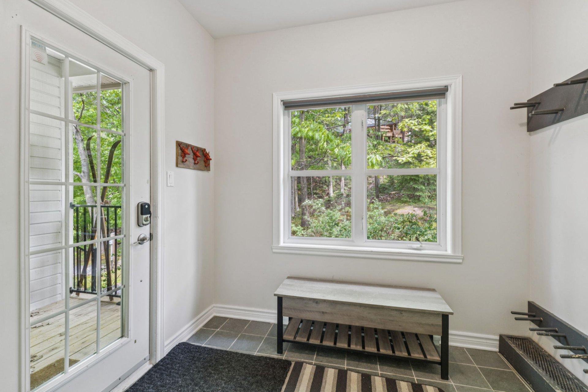 









160


Ch. de la Forêt

, 7,
Mont-Tremblant,




QC
J8E3K8

