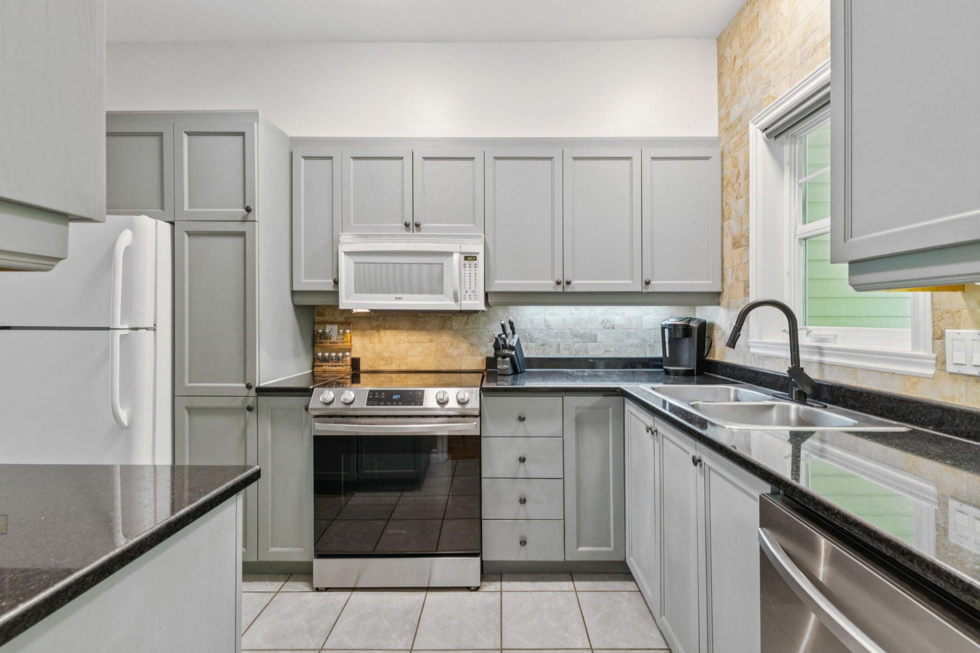 









160


Ch. de la Forêt

, 7,
Mont-Tremblant,




QC
J8E3K8

